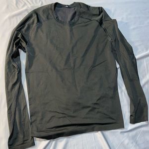 Lululemon metal vent Long sleeve